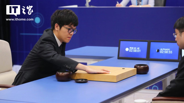 AlphaGo團隊宣布“阿狗”退役，50份自我對戰棋譜獻給人類(lèi)